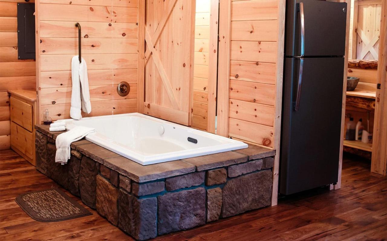 Cricket Hill Treehouse B By Amish Country Lodging มิลเลอร์สเบิร์ก ภายนอก รูปภาพ