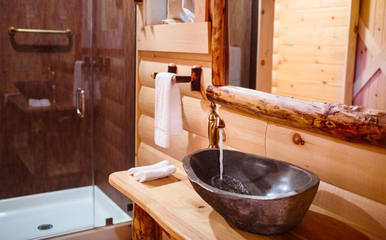 Cricket Hill Treehouse B By Amish Country Lodging มิลเลอร์สเบิร์ก ภายนอก รูปภาพ