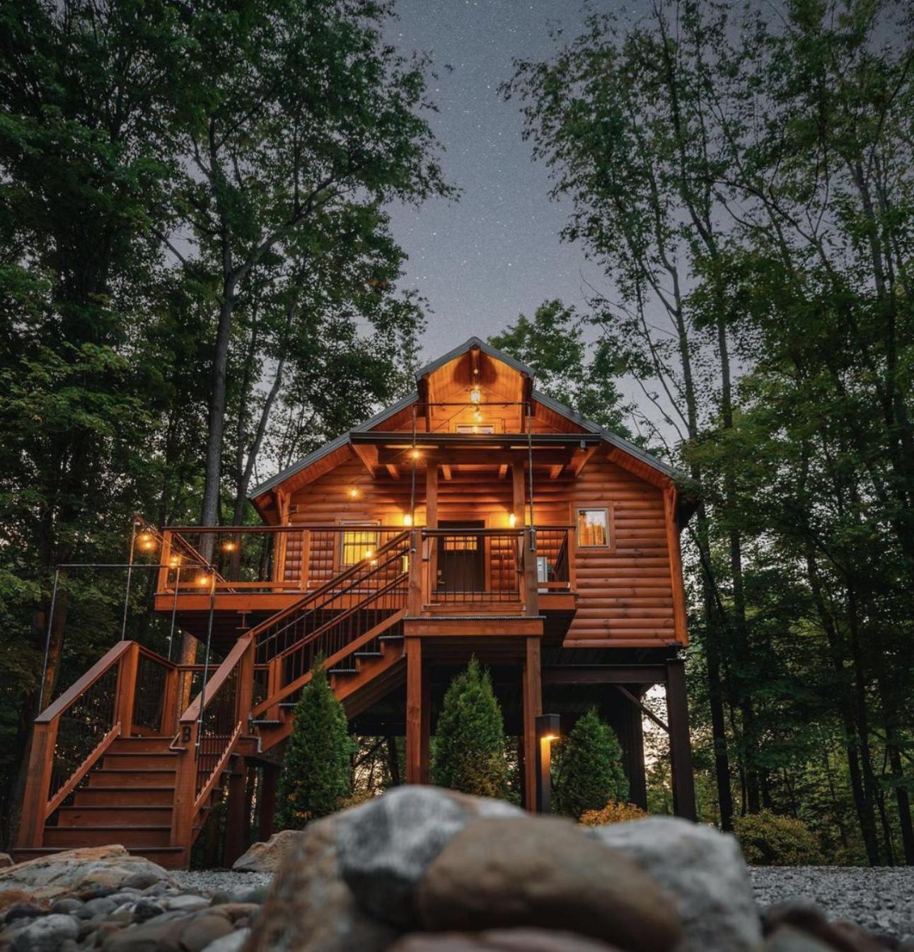 Cricket Hill Treehouse B By Amish Country Lodging มิลเลอร์สเบิร์ก ภายนอก รูปภาพ